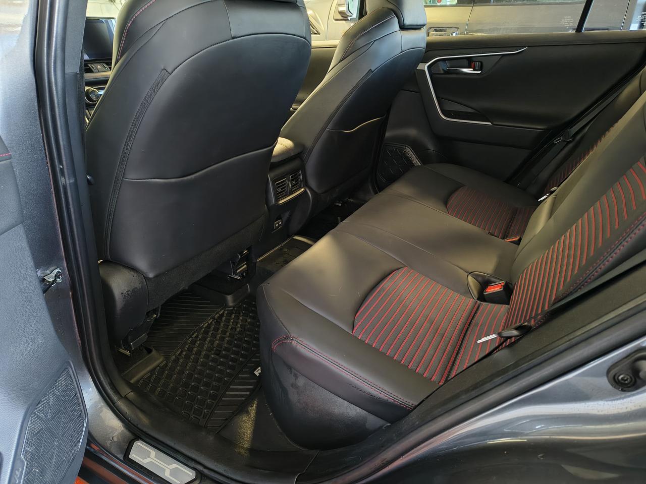 2023 Toyota RAV4 Plug-In Hybrid XSE Photo0