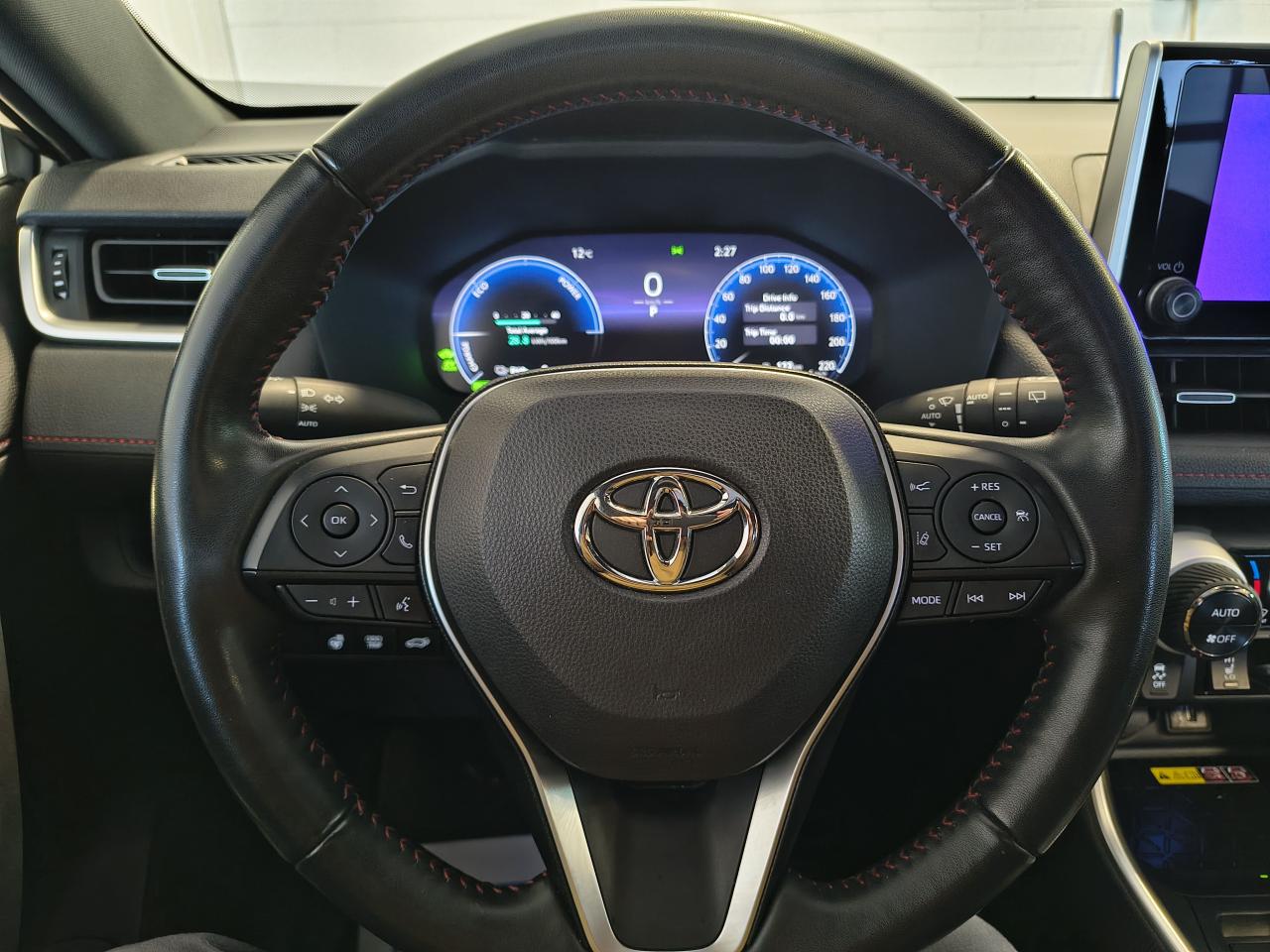 2023 Toyota RAV4 Plug-In Hybrid XSE Photo