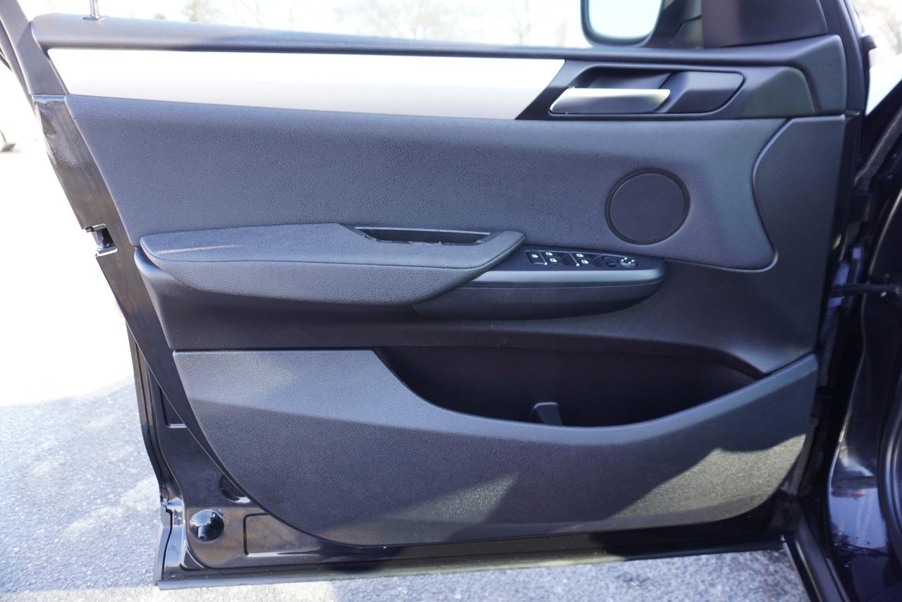 2013 BMW X3 28i / X-DRIVE / NO ACCIDENTS / FRESH TRADE-IN Photo