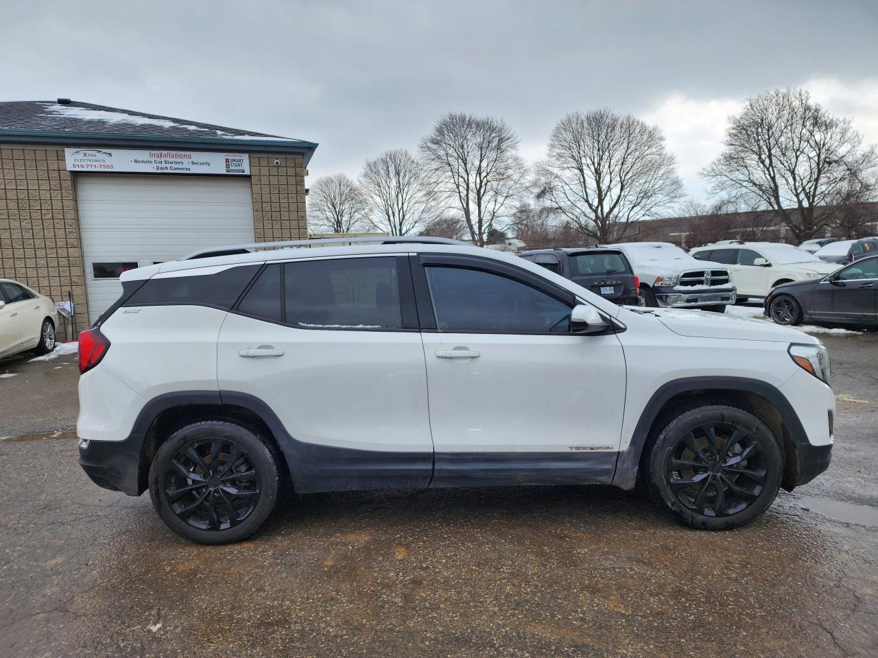 2020 GMC Terrain SLT l Clean Carfax l AWD l Remote Start l Sunroof Photo4