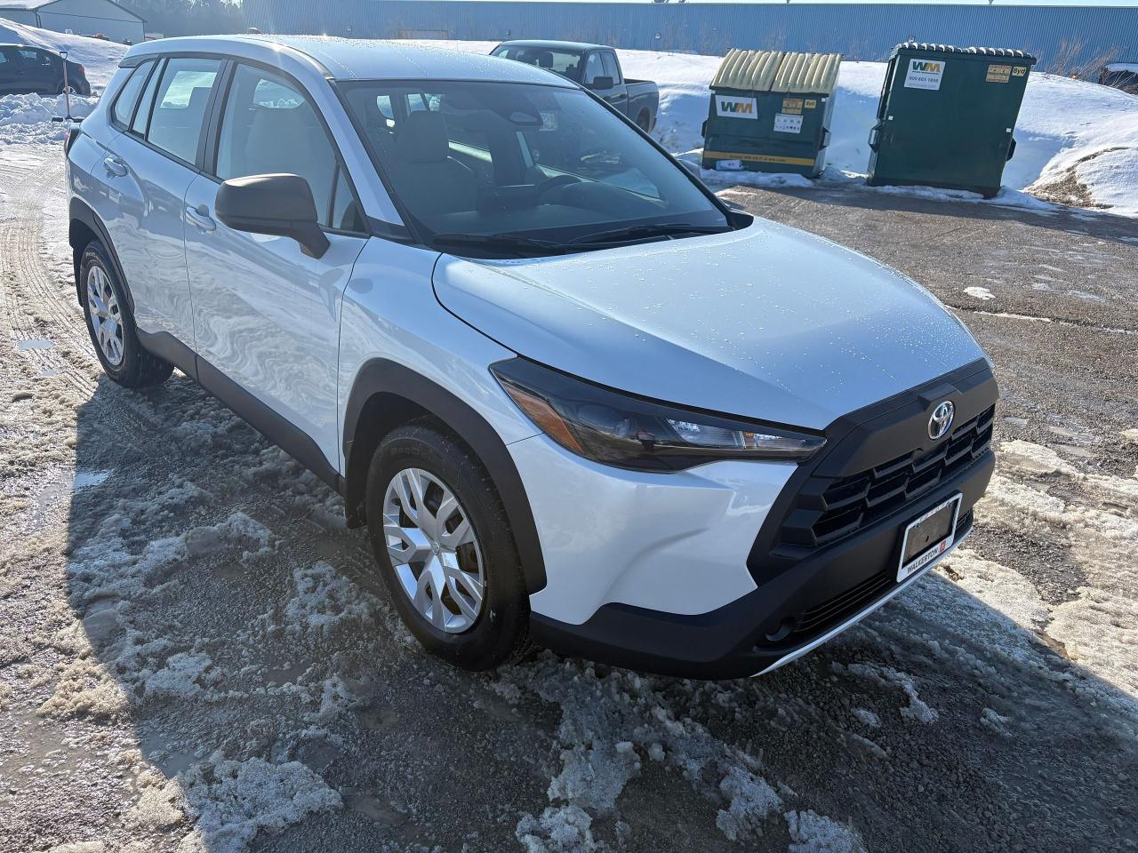 2026 Toyota Corolla Cross L Photo3