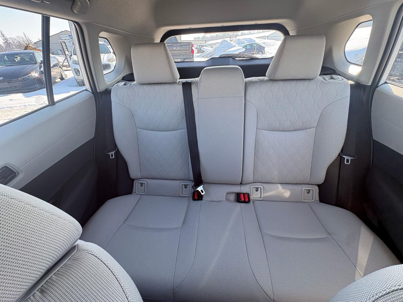 2026 Toyota Corolla Cross L Photo