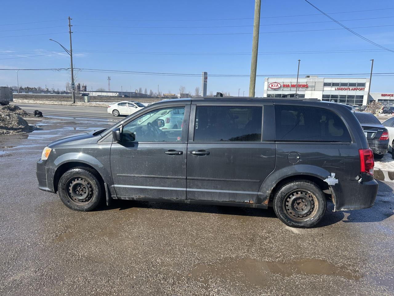 2012 Dodge Grand Caravan SXT, 7 PASSENGER, NEEDS FUEL PUMP, AS IS SPECIAL Photo