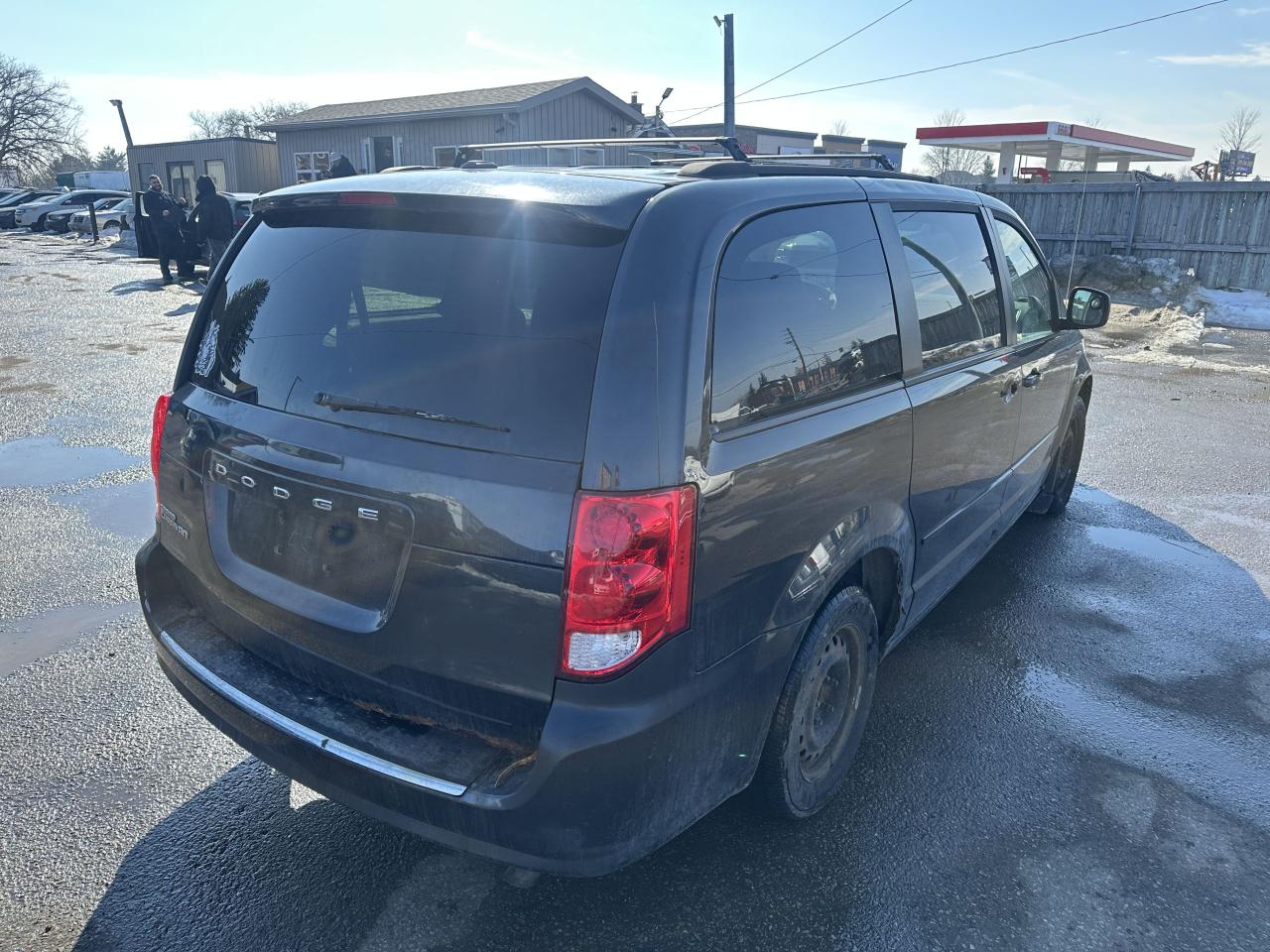 2012 Dodge Grand Caravan SXT, 7 PASSENGER, NEEDS FUEL PUMP, AS IS SPECIAL Photo4