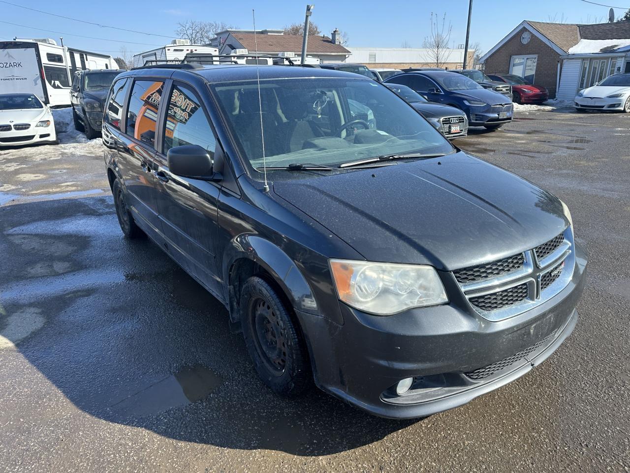 2012 Dodge Grand Caravan SXT, 7 PASSENGER, NEEDS FUEL PUMP, AS IS SPECIAL Photo