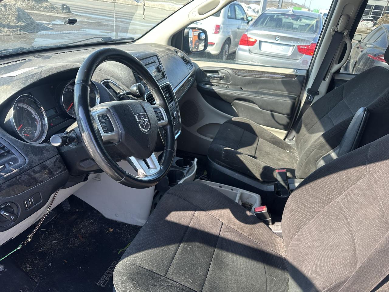 2012 Dodge Grand Caravan SXT, 7 PASSENGER, NEEDS FUEL PUMP, AS IS SPECIAL Photo