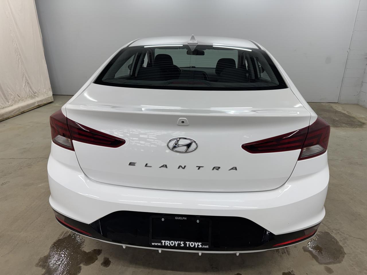 2019 Hyundai Elantra PREFERRED AUTO | LOW KMS | CARPLAY/ANDROID AUTO Photo5