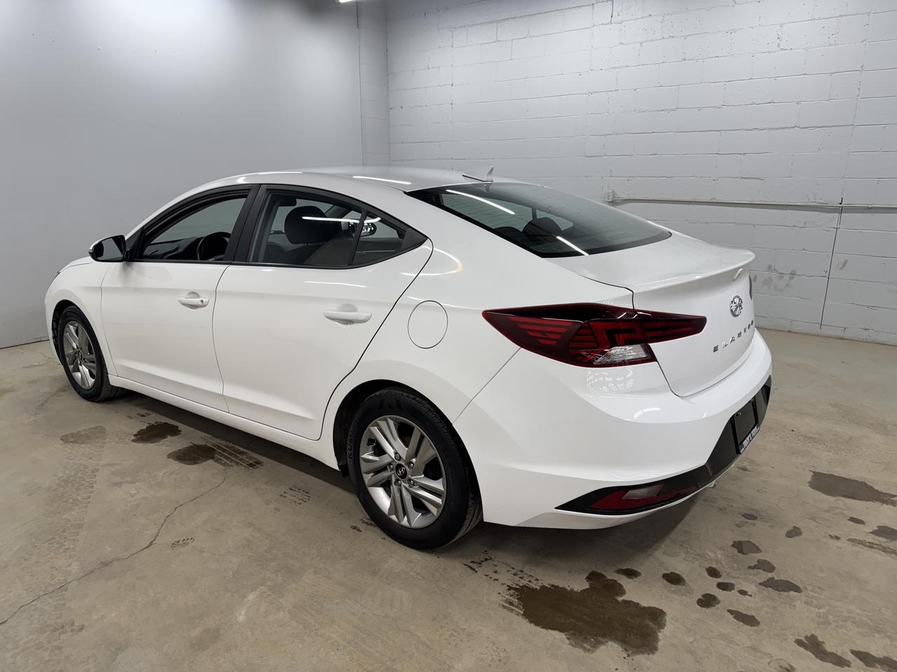 2019 Hyundai Elantra PREFERRED AUTO | LOW KMS | CARPLAY/ANDROID AUTO Photo3