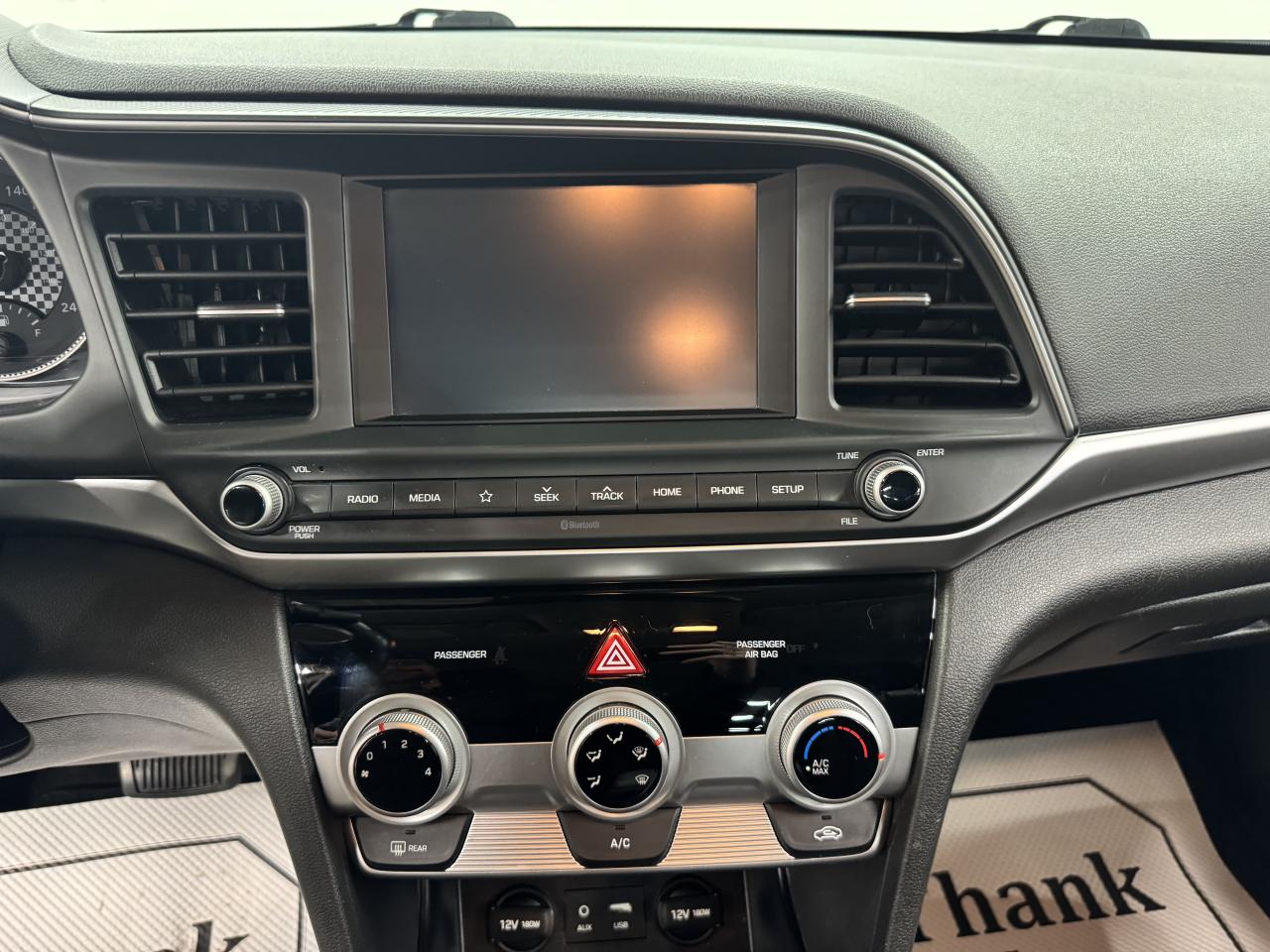 2019 Hyundai Elantra PREFERRED AUTO | LOW KMS | CARPLAY/ANDROID AUTO Photo