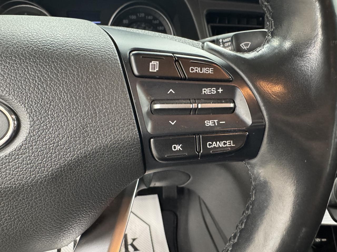2019 Hyundai Elantra PREFERRED AUTO | LOW KMS | CARPLAY/ANDROID AUTO Photo16