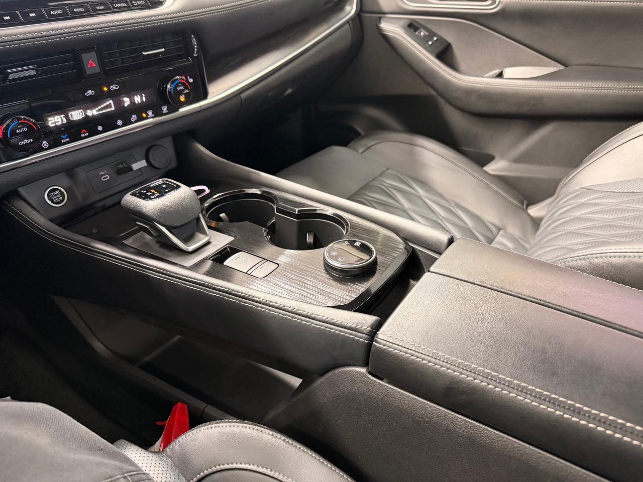 2023 Nissan Rogue AWD Platinum+ONE OWNER+CLEAN CARFAX Photo