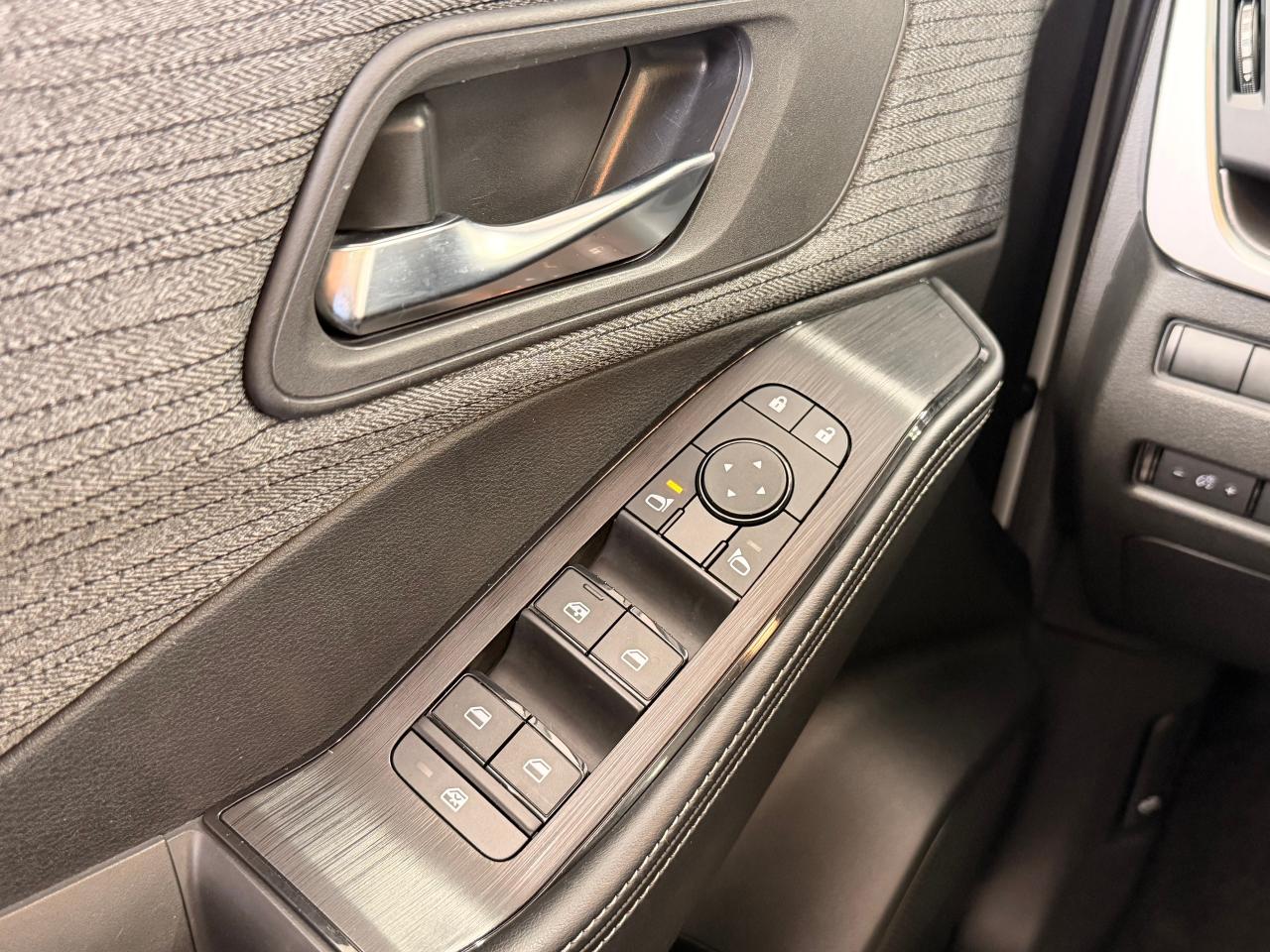 2023 Nissan Rogue SV Moonroof+ONE OWNER+CLEAN CARFAX Photo