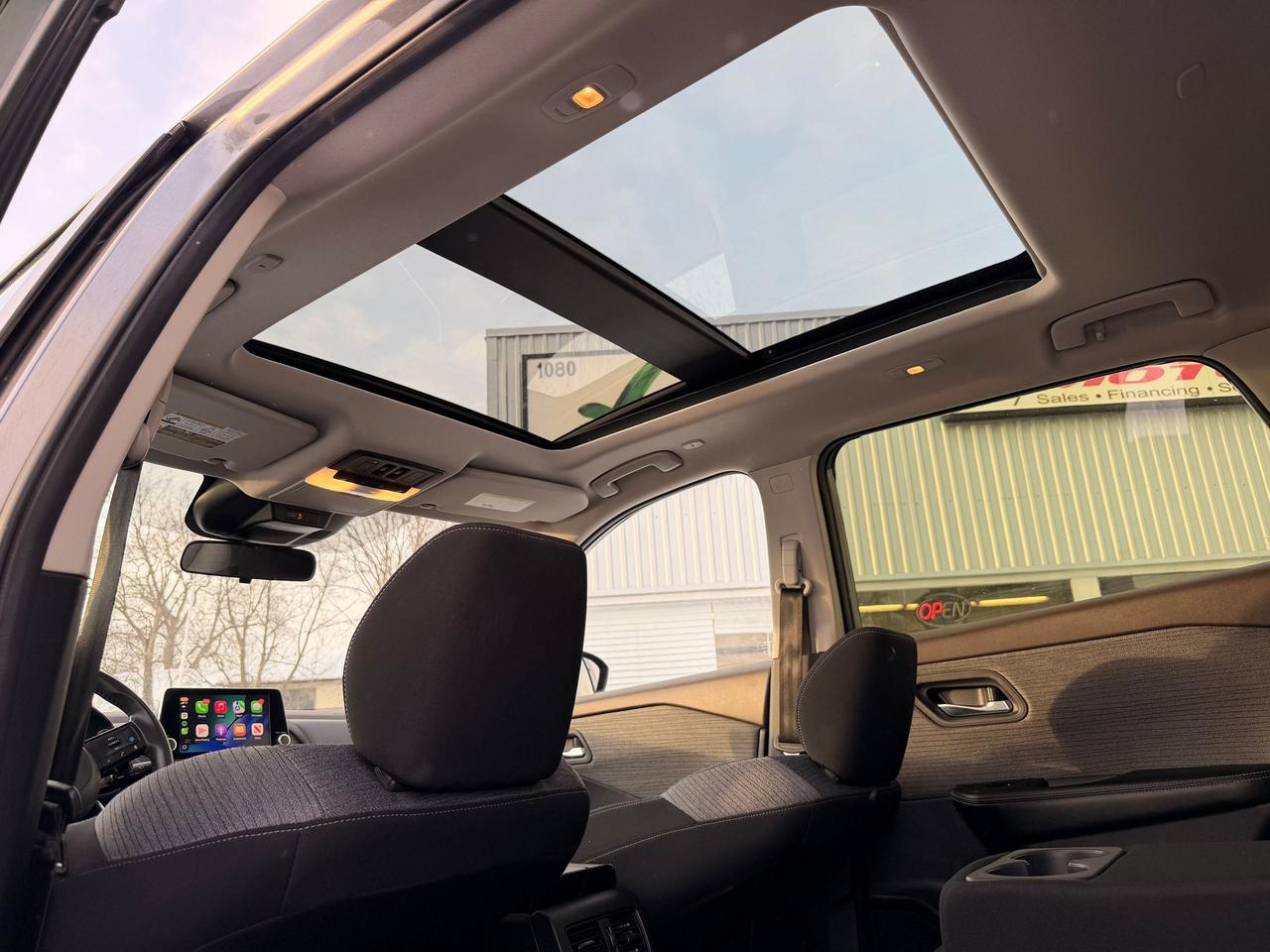 2023 Nissan Rogue SV Moonroof+ONE OWNER+CLEAN CARFAX Photo2