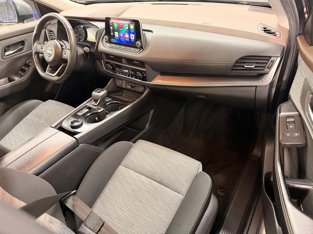 2023 Nissan Rogue SV Moonroof+ONE OWNER+CLEAN CARFAX Photo