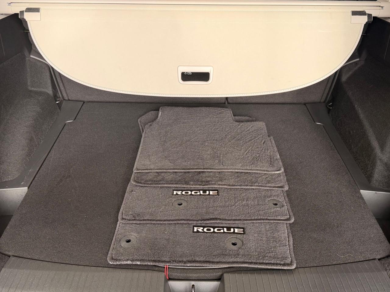 2023 Nissan Rogue SV Moonroof+ONE OWNER+CLEAN CARFAX Photo