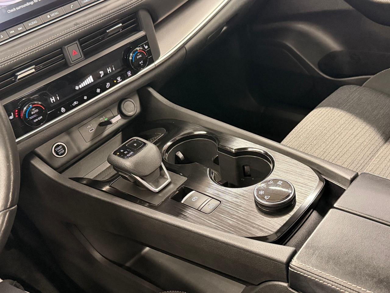 2023 Nissan Rogue SV Moonroof+ONE OWNER+CLEAN CARFAX Photo