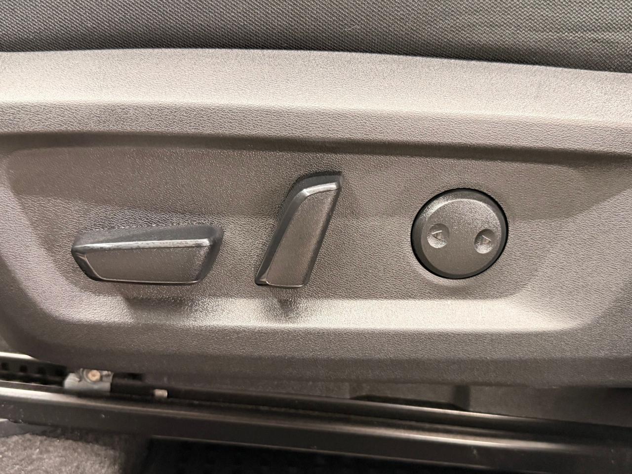 2023 Nissan Rogue SV Moonroof+ONE OWNER+CLEAN CARFAX Photo