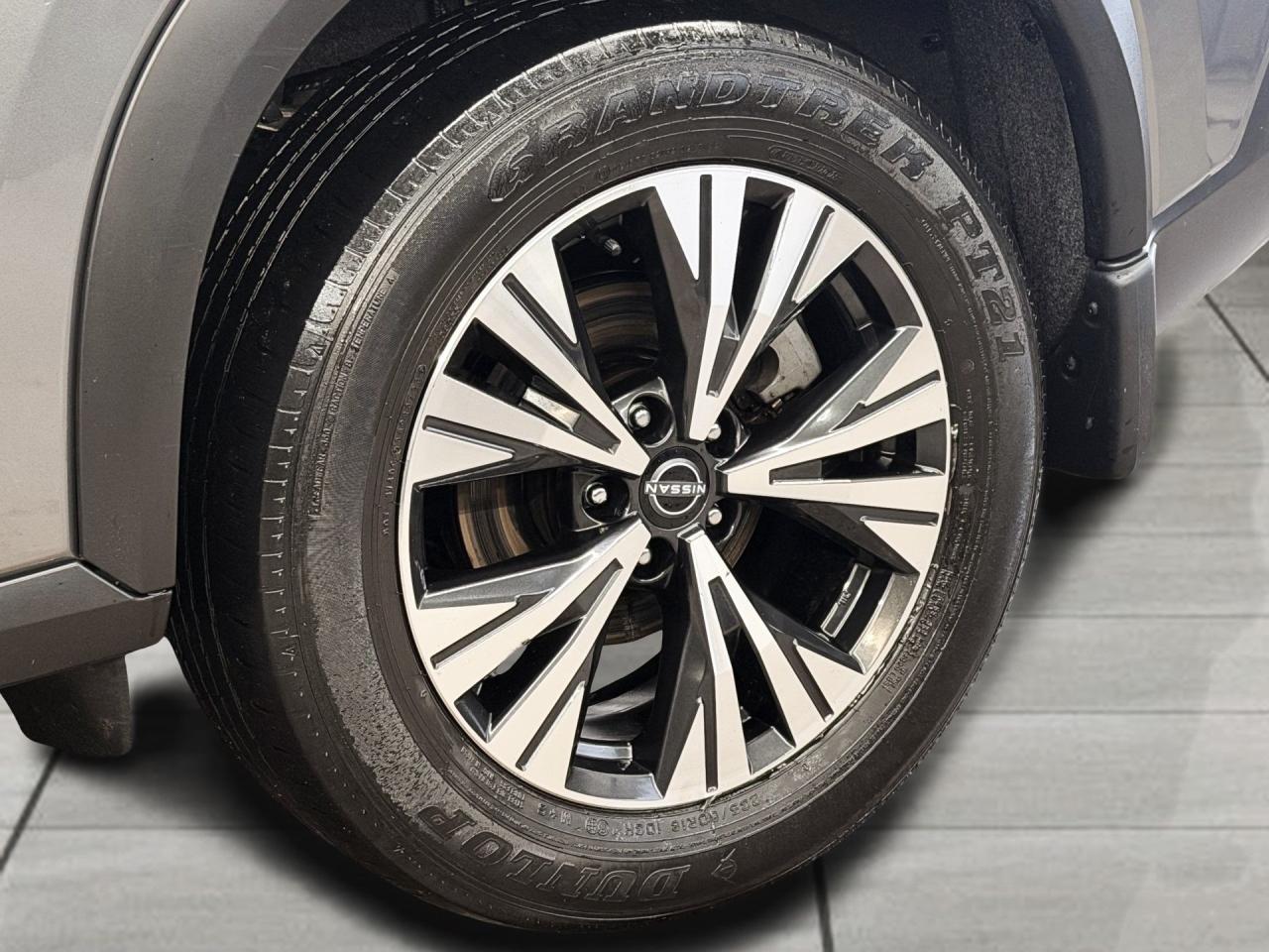 2023 Nissan Rogue SV Moonroof+ONE OWNER+CLEAN CARFAX Photo