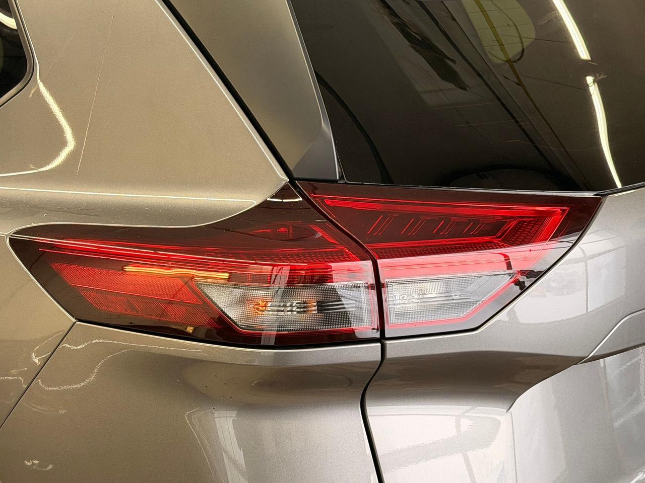 2023 Nissan Rogue SV Moonroof+ONE OWNER+CLEAN CARFAX Photo
