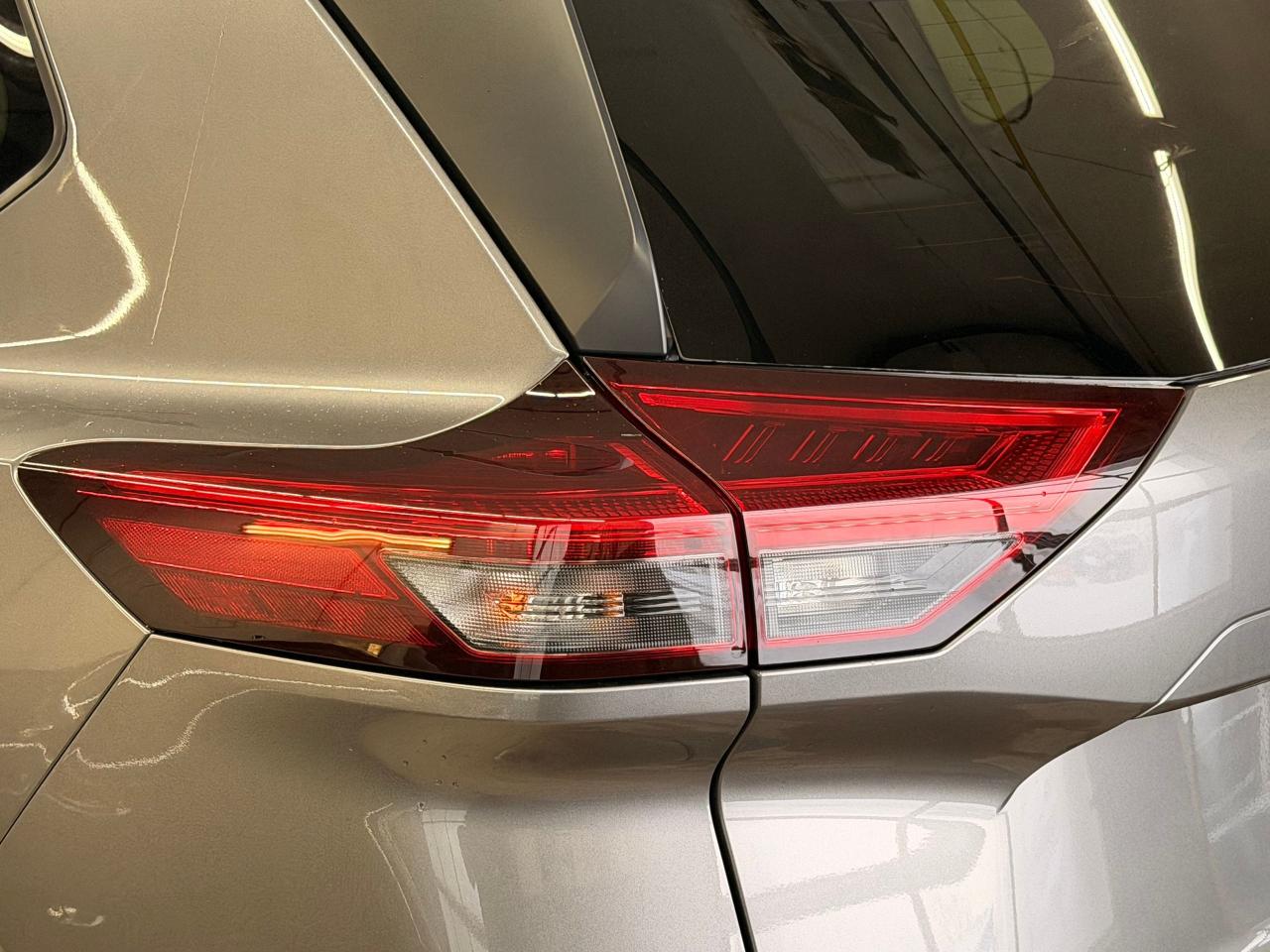 2023 Nissan Rogue SV Moonroof+ONE OWNER+CLEAN CARFAX Photo