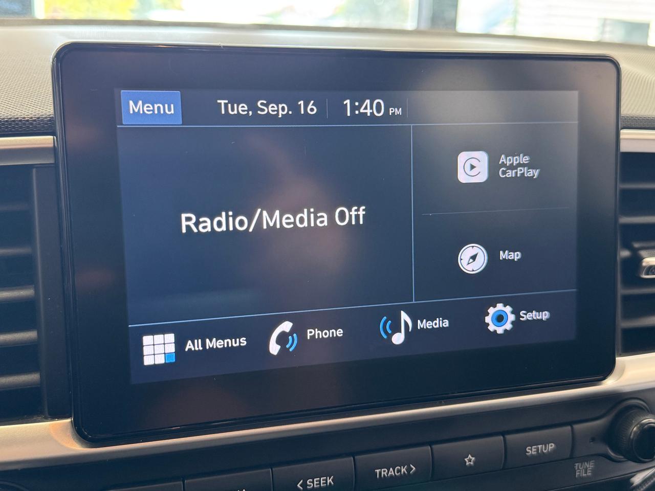 2023 Hyundai Venue Preferred+Blind Spot+CLEAN CARFAX Photo