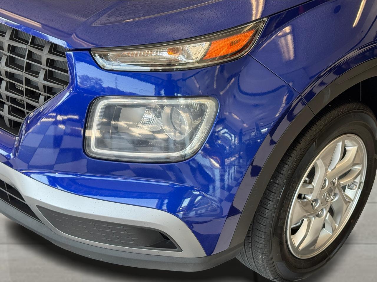 2023 Hyundai Venue Preferred+Blind Spot+CLEAN CARFAX Photo