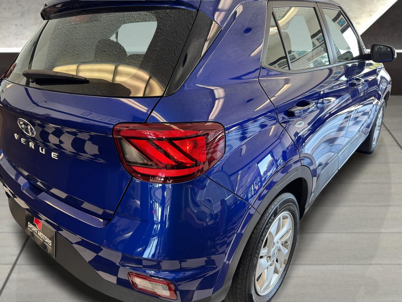 2023 Hyundai Venue Preferred+Blind Spot+CLEAN CARFAX Photo