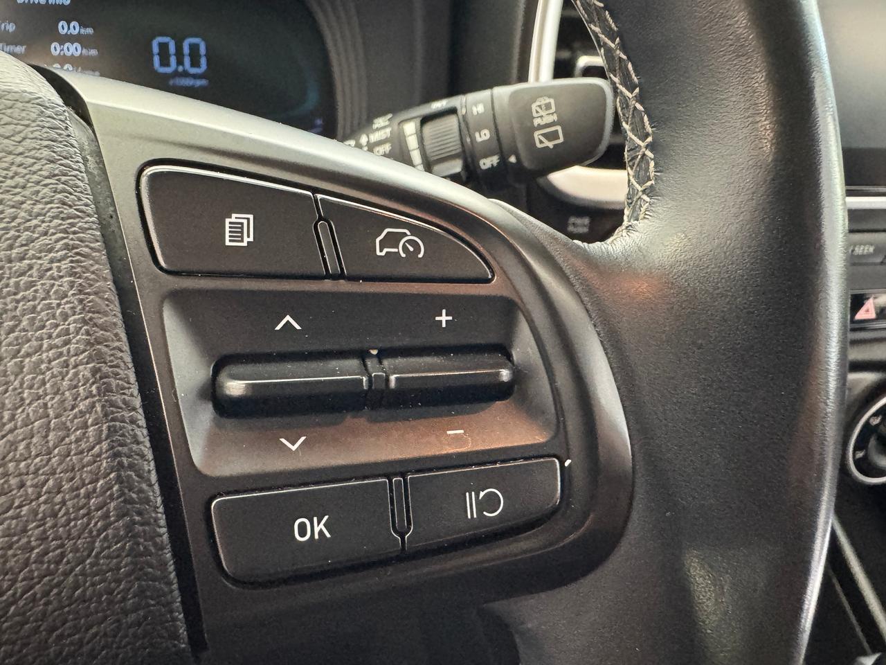 2023 Hyundai Venue Preferred+Blind Spot+CLEAN CARFAX Photo