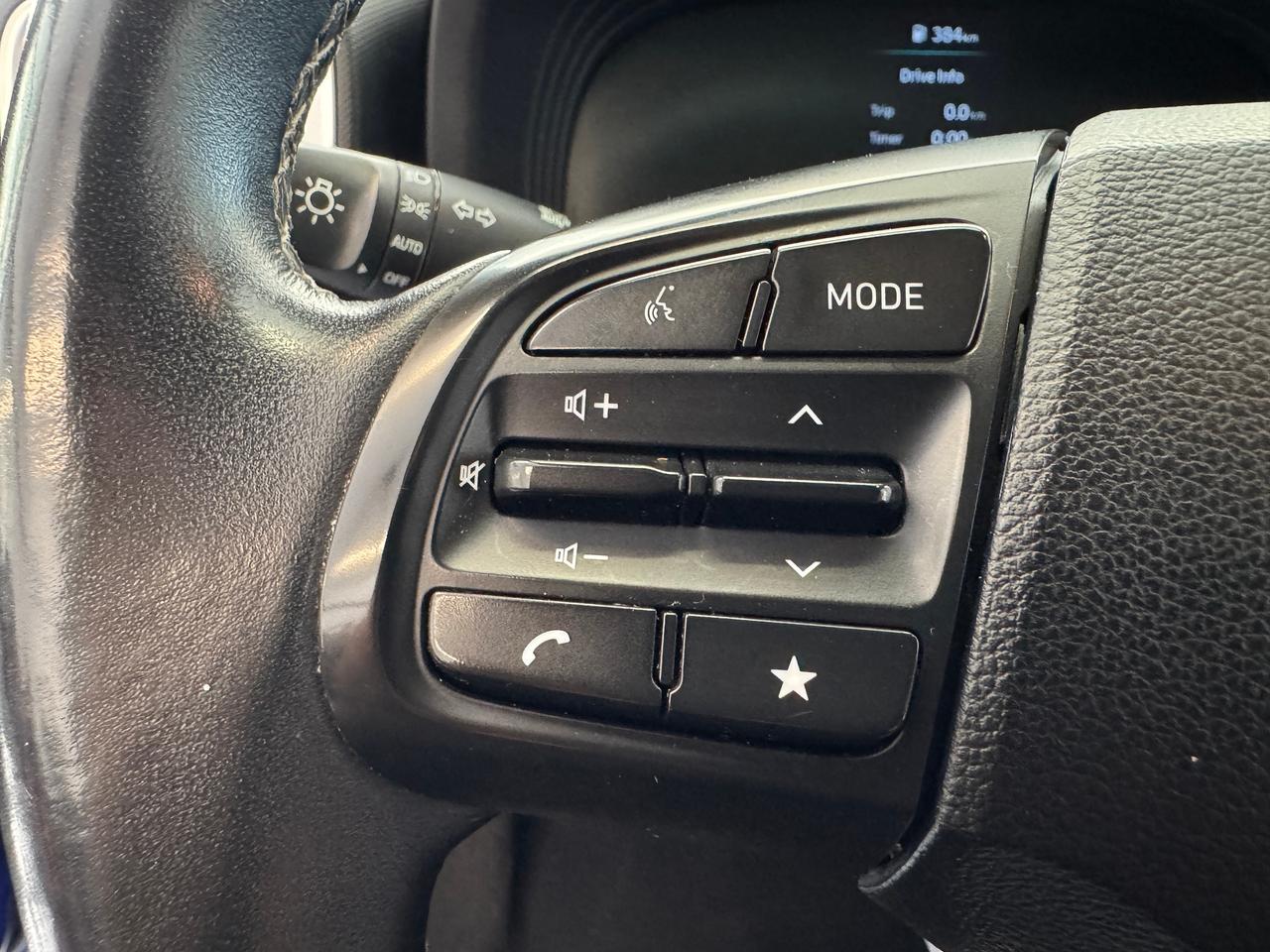 2023 Hyundai Venue Preferred+Blind Spot+CLEAN CARFAX Photo