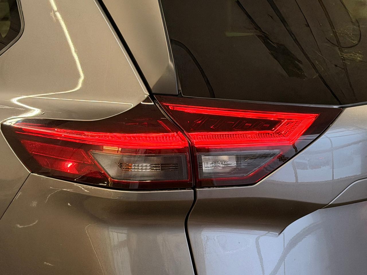 2023 Nissan Rogue SV Moonroof AWD+Previous Lease+CLEAN CARFAX Photo