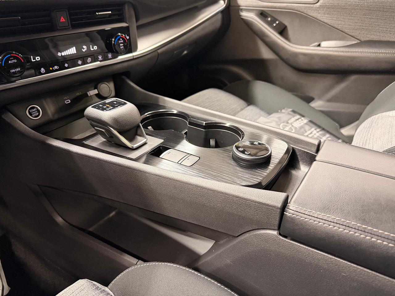 2023 Nissan Rogue SV Moonroof AWD+Previous Lease+CLEAN CARFAX Photo