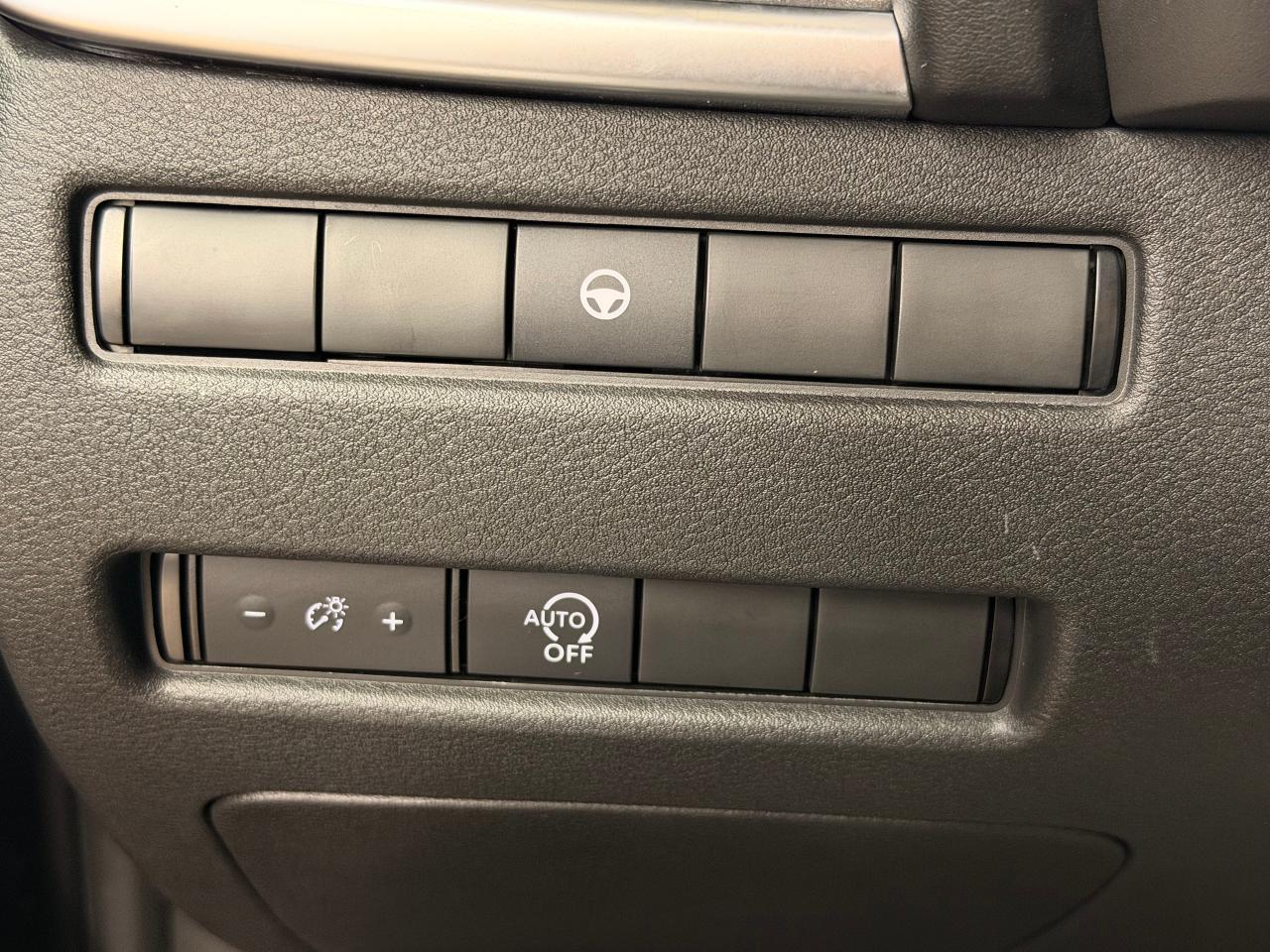 2023 Nissan Rogue SV Moonroof AWD+Previous Lease+CLEAN CARFAX Photo