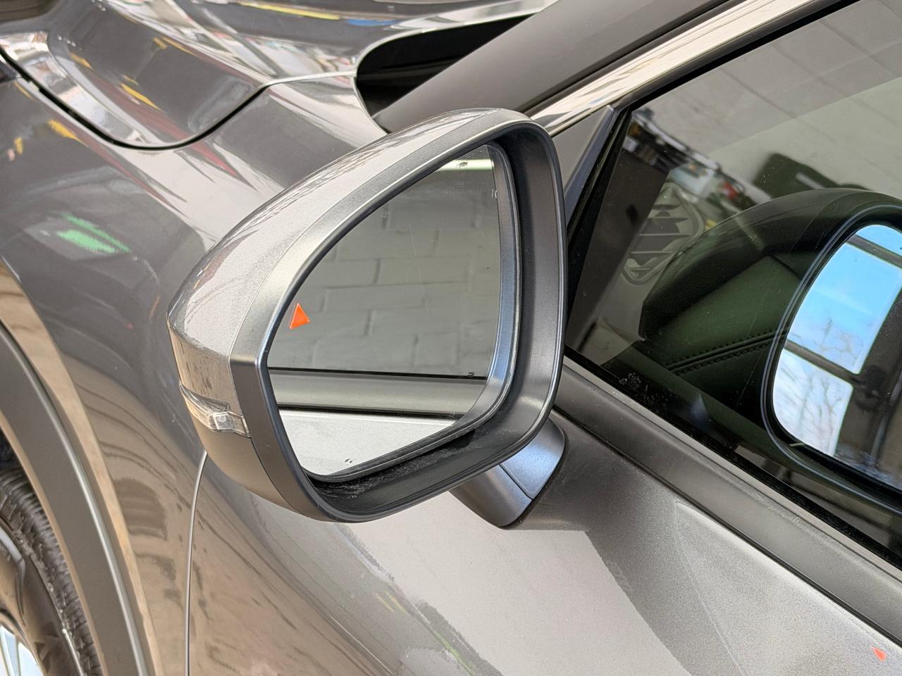 2024 Nissan Rogue S AWD+ONE OWNER+CLEAN CARFAX Photo2