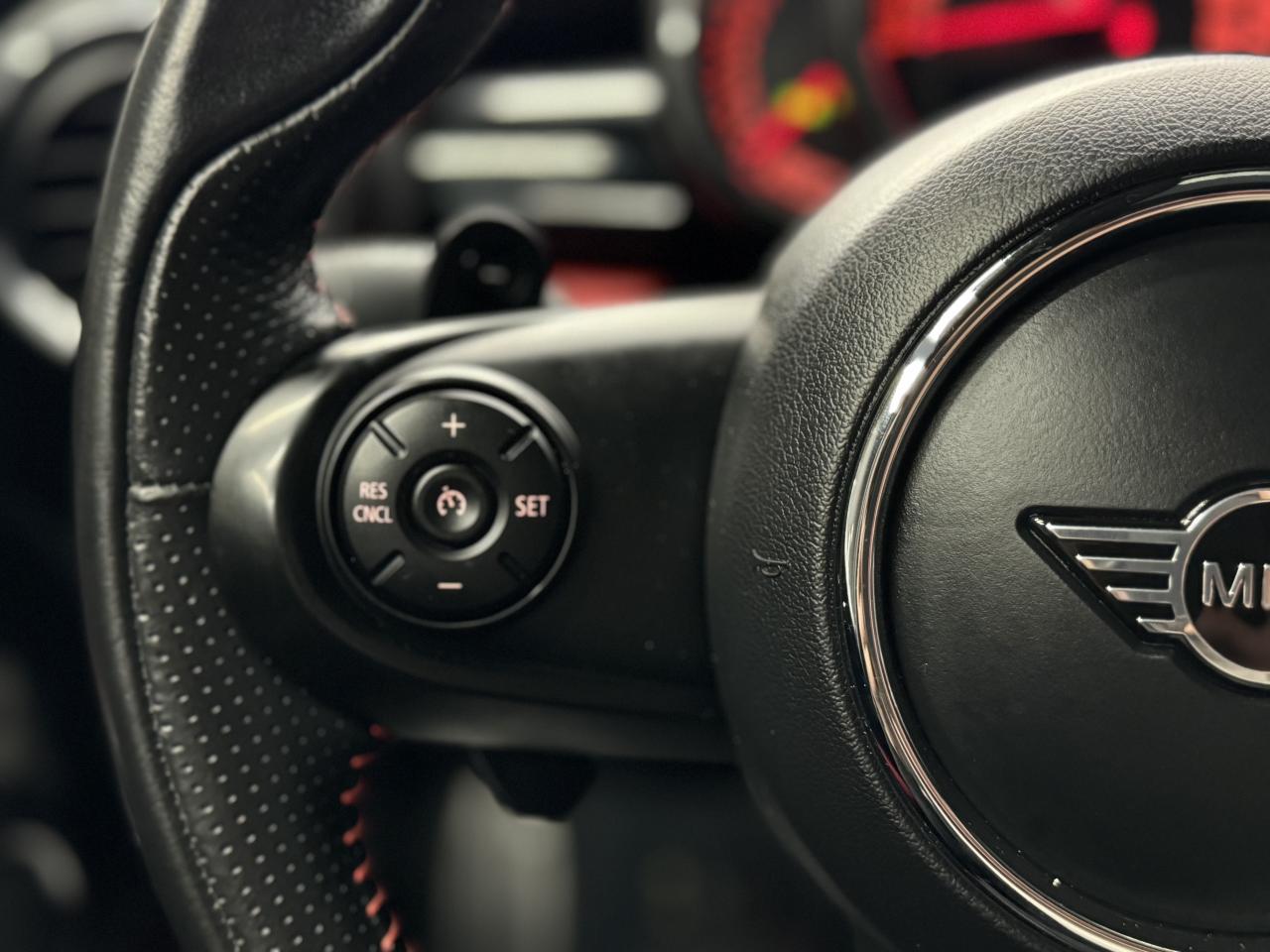 2020 MINI Cooper JCW|JOHN COOPER WORKS|BACKUP|HK SOUND|PANO| Photo