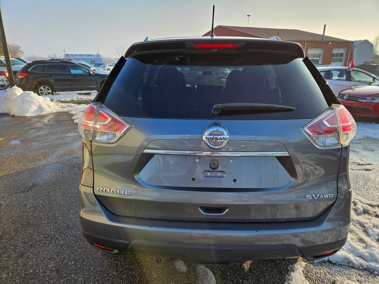2016 Nissan Rogue AWD 4dr SV Photo