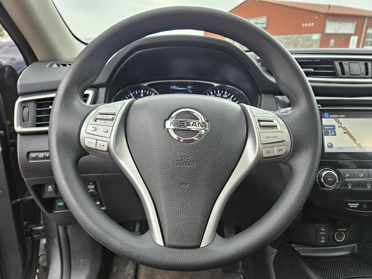 2016 Nissan Rogue AWD 4dr SV Photo