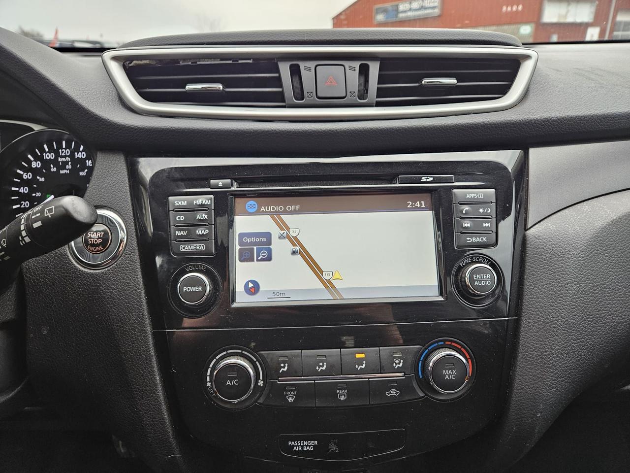 2016 Nissan Rogue AWD 4dr SV Photo