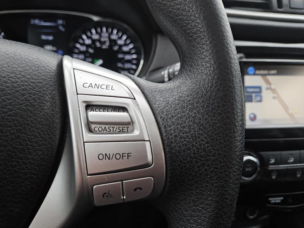 2016 Nissan Rogue AWD 4dr SV Photo
