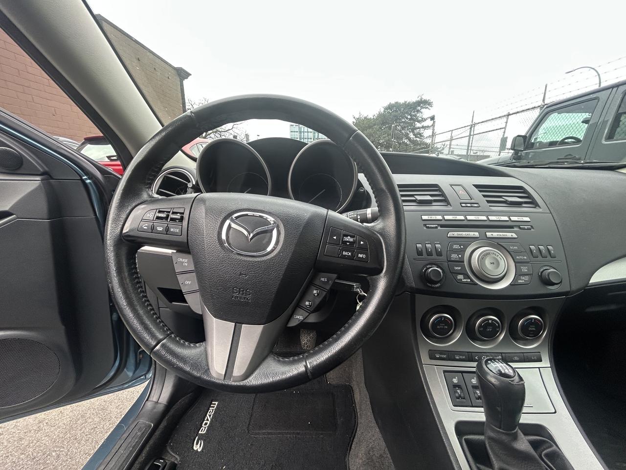 2010 Mazda MAZDA3 GT - Photo #11