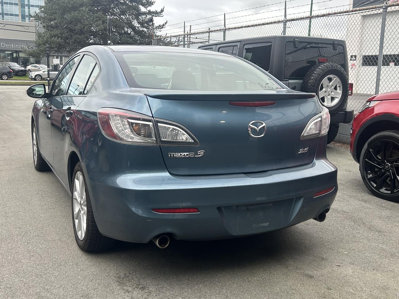 2010 Mazda MAZDA3 GT - Photo #3