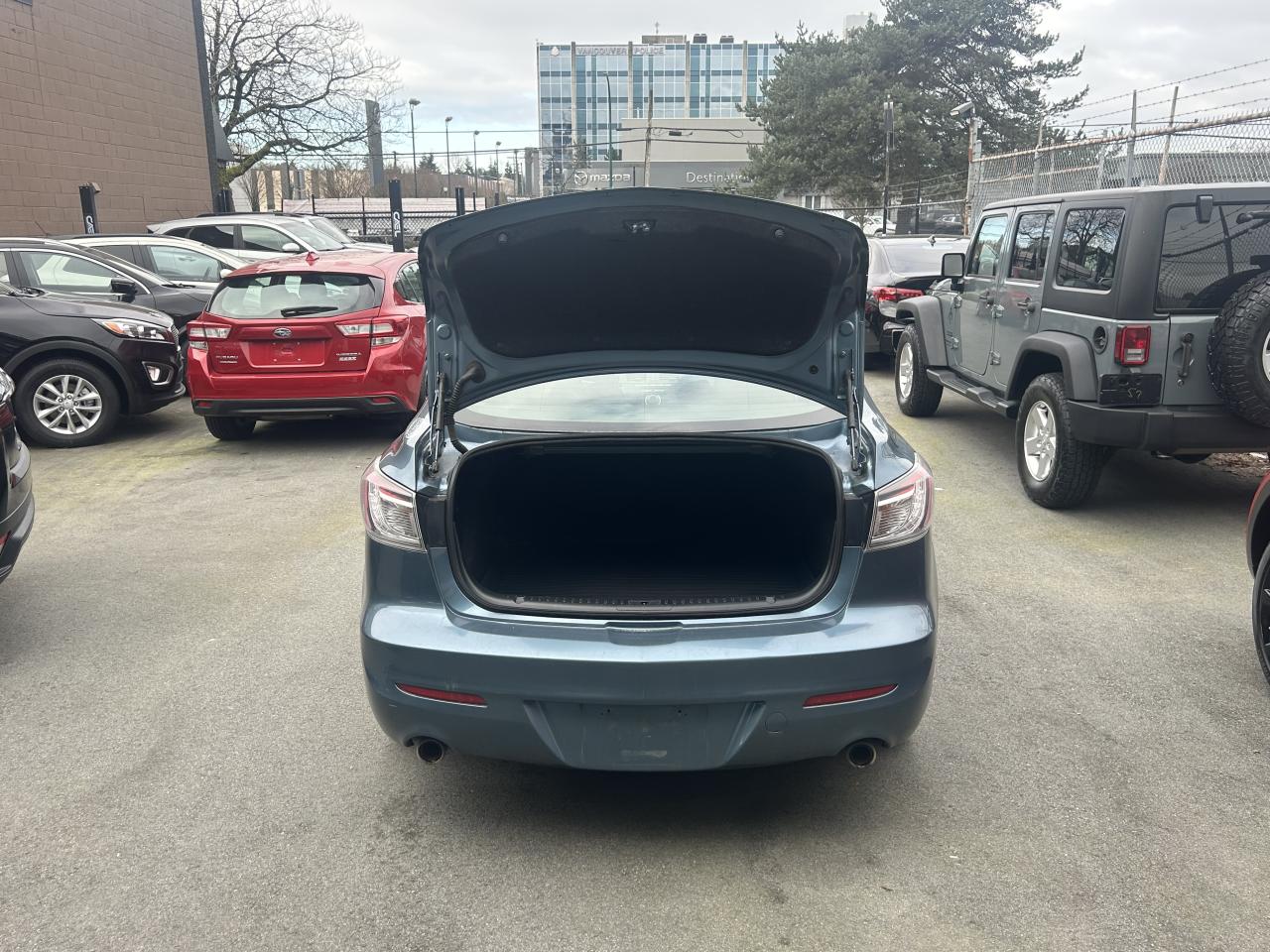 2010 Mazda MAZDA3 GT - Photo #8