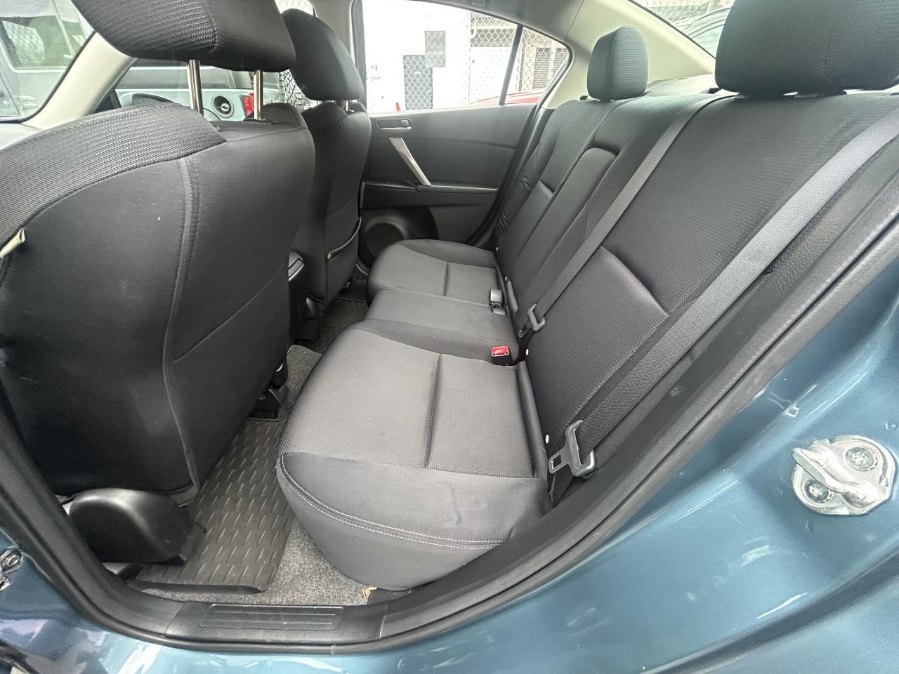 2010 Mazda MAZDA3 GT - Photo #10