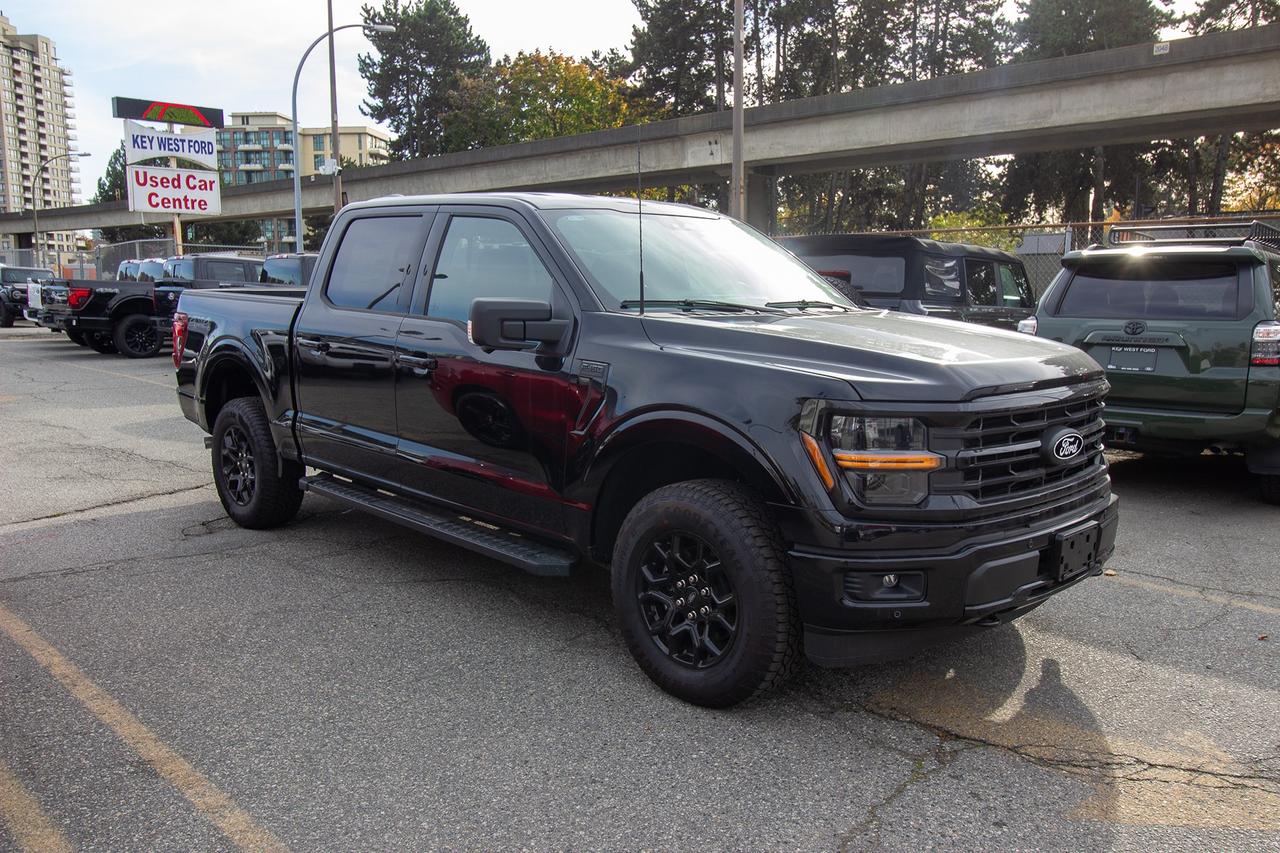 2026 Ford F-150 XLT 4WD SuperCrew 5.5' Box Photo2
