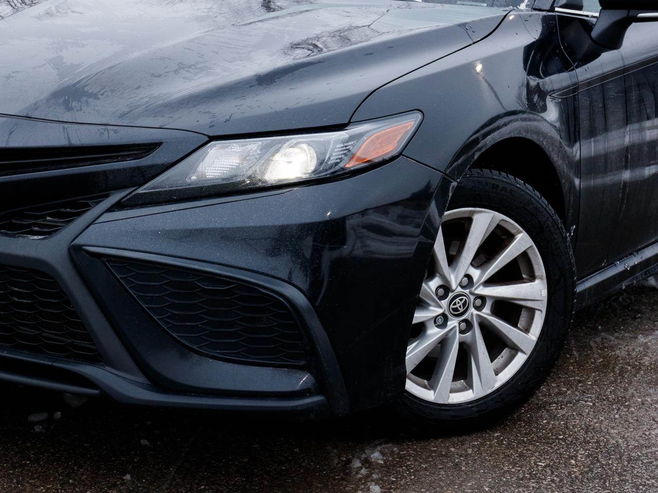 2024 Toyota Camry SE| CLEAN CARFAX | NO ACCIDENTS| Photo2