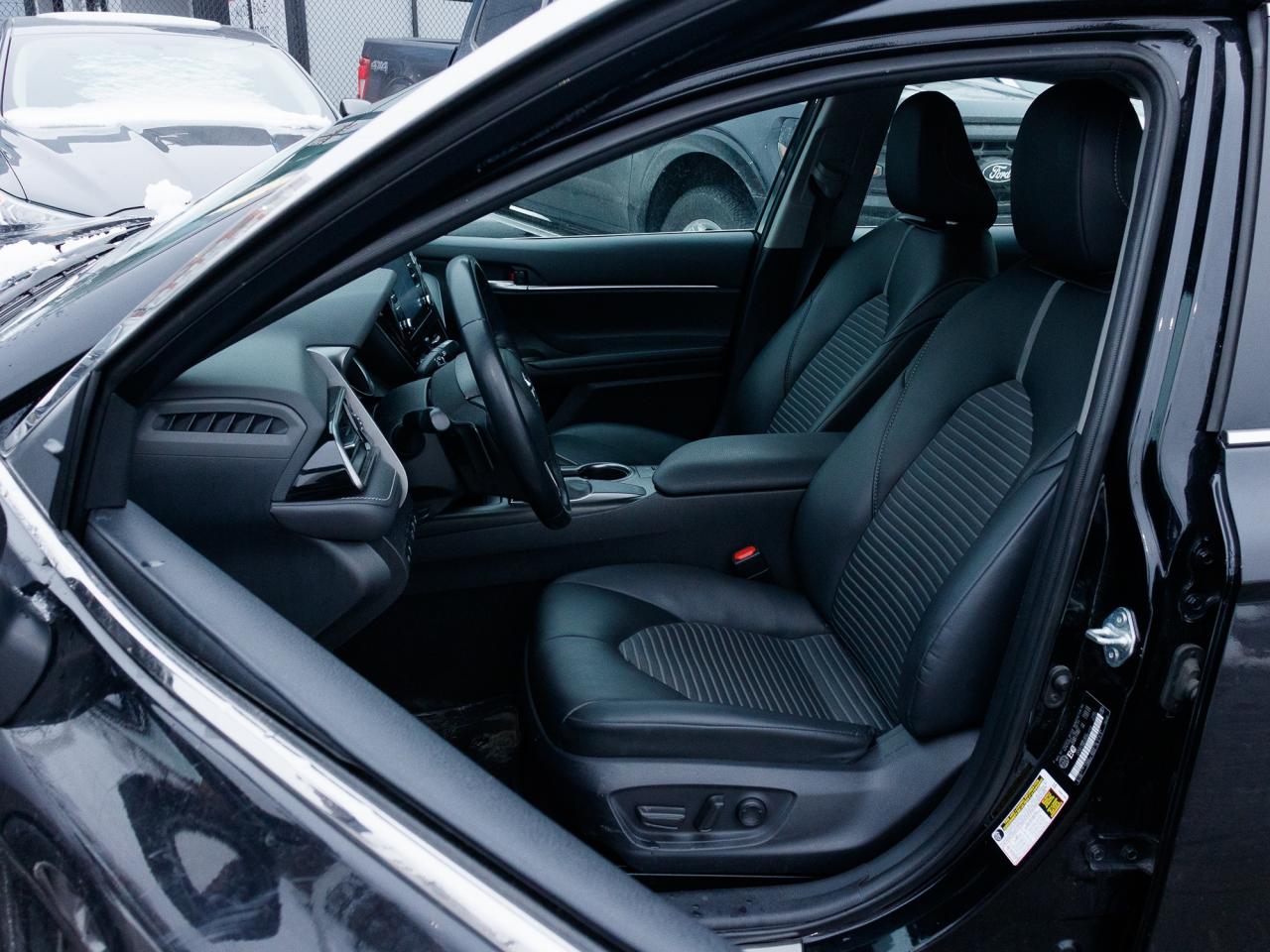 2024 Toyota Camry SE| CLEAN CARFAX | NO ACCIDENTS| Photo