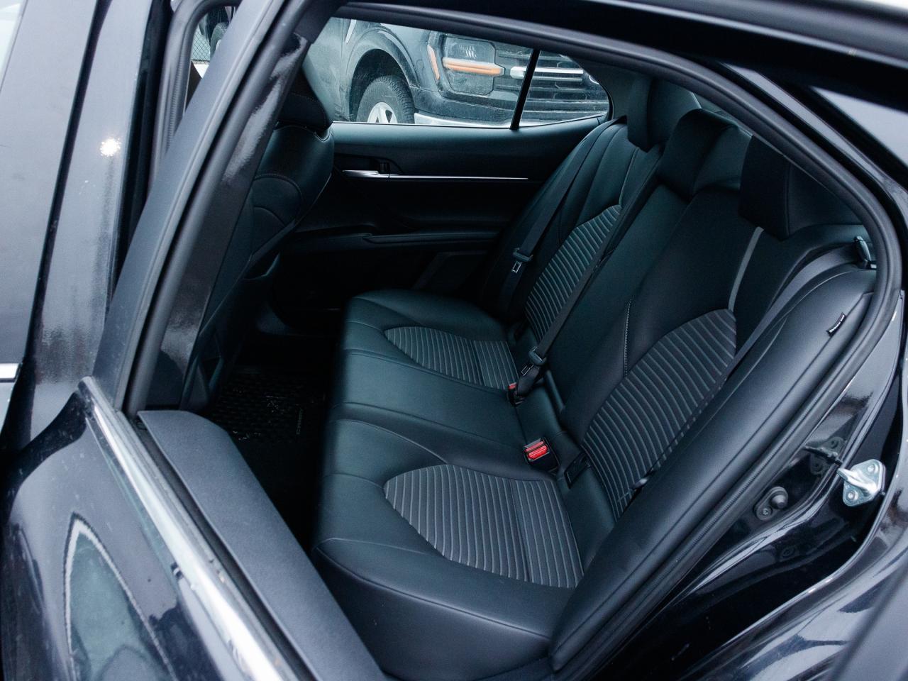 2024 Toyota Camry SE| CLEAN CARFAX | NO ACCIDENTS| Photo