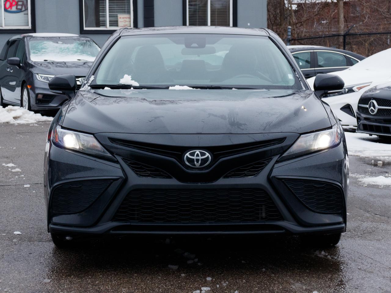 2024 Toyota Camry SE| CLEAN CARFAX | NO ACCIDENTS| Photo