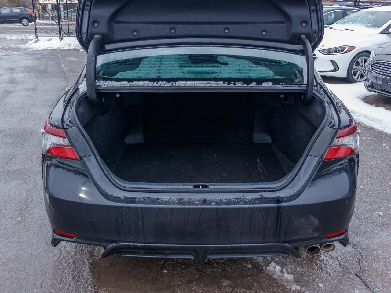 2024 Toyota Camry SE| CLEAN CARFAX | NO ACCIDENTS| Photo