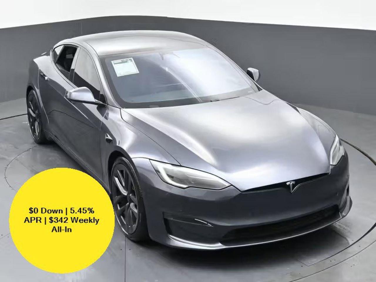 2022 Tesla Model S Plaid Photo