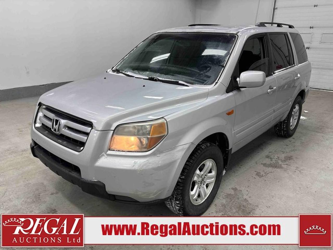 OFFERS WILL NOT BE ACCEPTED BY EMAIL OR PHONE - THIS VEHICLE WILL GO ON TIMED ONLINE AUCTION on Tuesday March 10.<br><br/>VEHICLE DESCRIPTION <br/>Stock #: 21586 <br/>Lot #: 401DTX <br/>Reserve Price: Unreserved <br/>CarProof Report: Available at www.RegalAuctions.com <br/><br/>IMPORTANT DECLARATION <br/>Dealership Trade-In: Unit was traded in and is being sold on behalf of a franchise dealership. <br/>Hail Damage: Hail Damage. <br/>Mechanical Problems: This vehicle has non-specific mechanical problems. <br/>Unreserved: This vehicle has no reserve price and will sell to the highest bid. <br/> *MOTOR NOISE* *PANELS REPAINTED*  <br/>Active Status: This vehicles title is listed as Active Status. <br/> Live Online Bidding: This vehicle will be available for bidding over the internet, visit www.RegalAuctions.com to register. <br/> <br/>The simple solution to selling your car or truck. Bring your clean vehicle in with your Drivers License and current Registration and well put it on the auction block at our next sale.<br/><br/>www.RegalAuctions.com